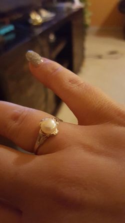 Pearl sterling silver ring