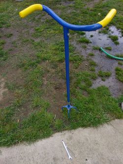 The garden claw