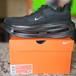 Nike Vomero Premium Sp Size 11.5 