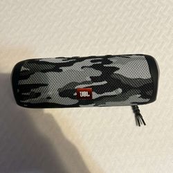 JBL flip 5 speaker 