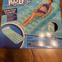 Brand new in boxs- pool lounges 