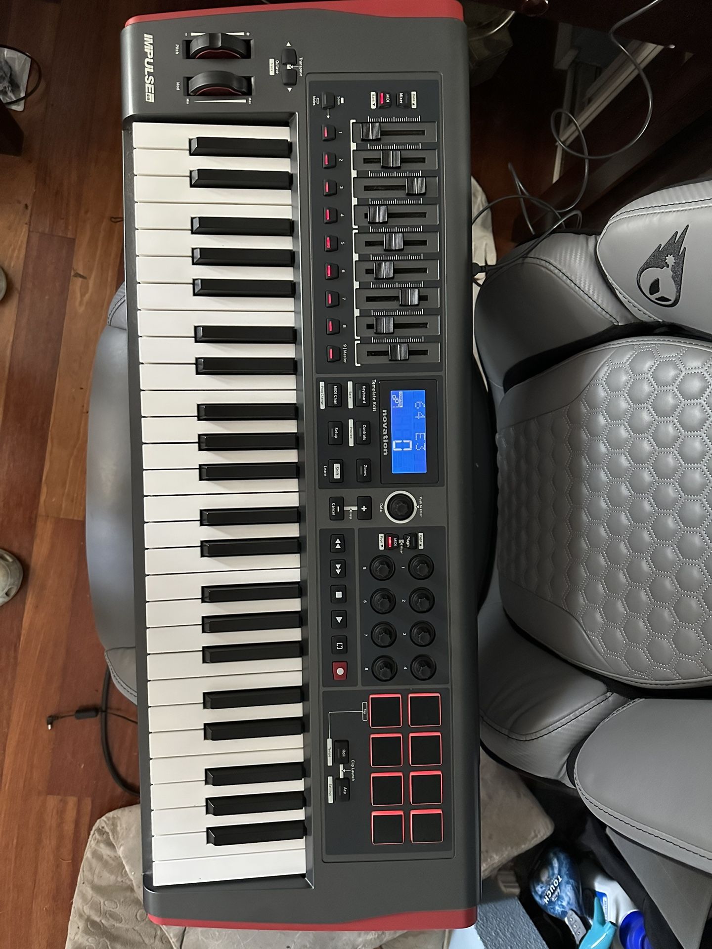 NOVATION IMPULSE 49 MIDI CONTROLLER KEYBOARD