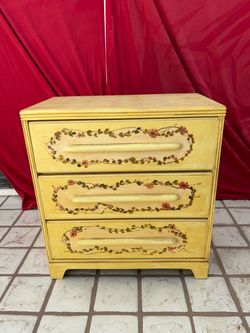 Vintage Hand-Painted Floral 3-Drawer Chest / Nightstand