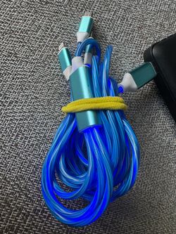 flowing LED light-up charging cable that visually simulates a stream of electricity while plugged in.