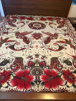 Reversible quilt queen/king $85