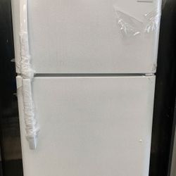 Brand Frigidaire FFTRTW refrigerator RU52