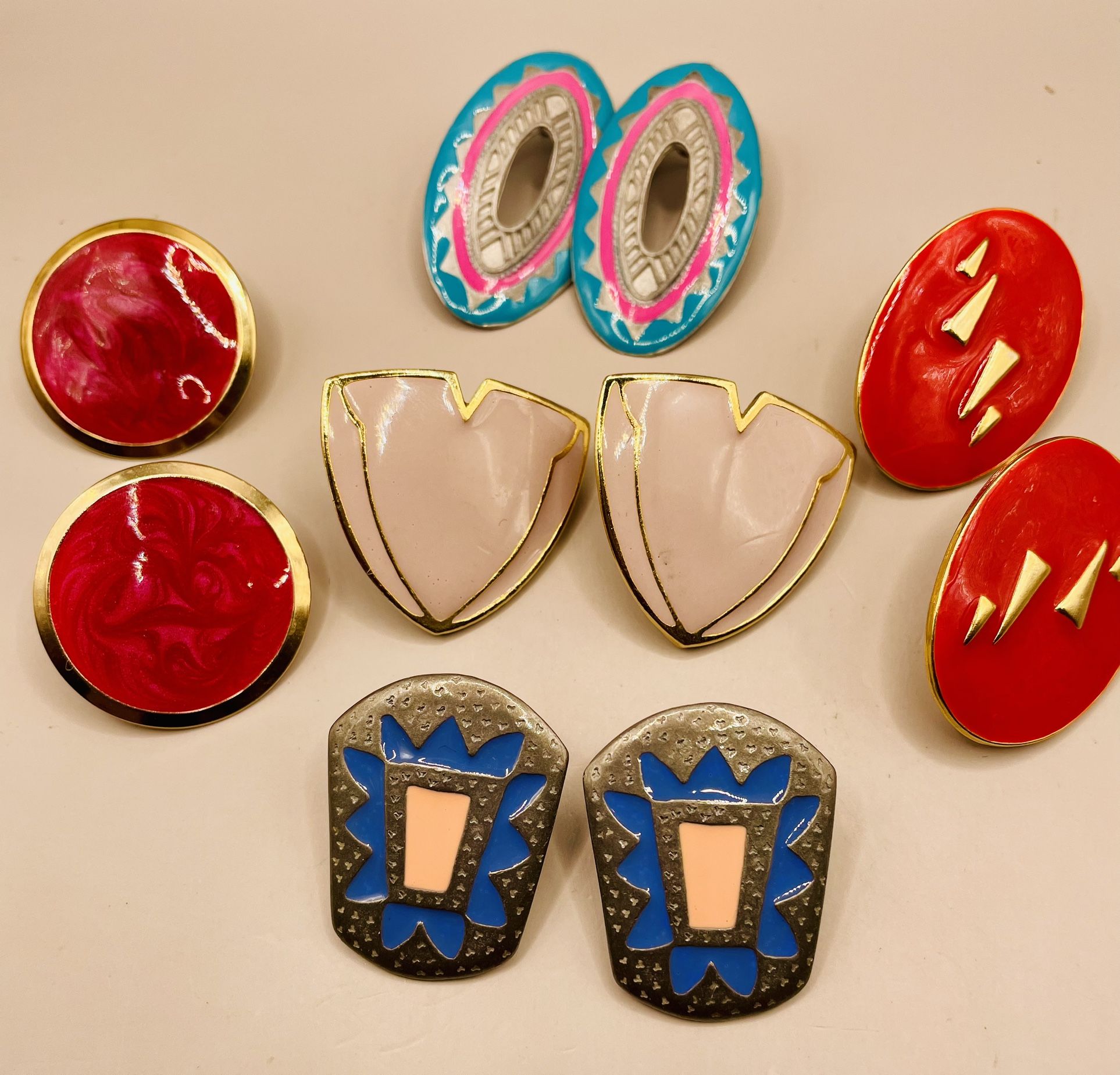 Avante Garde Vintage 5 Pair Of Enamel Stud Pierced Earrings
