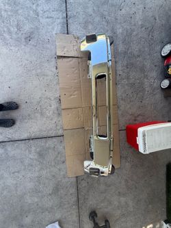 2500hd 2011 Silverado bumper