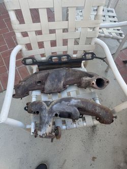 Mopar Low Deck HP Manifolds