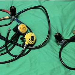 US Divers / dive rite scuba yoke regulator set - with bonus micra reg set!  
