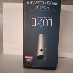 Luxe Beauty Products Adjustable Speed Electric Makeup Brush Cleaner System