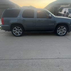 2009 GMC Yukon Denali