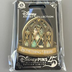 Disney artist collection Jes Willis pin Belle Beauty and the Beast “Something There” Limited Edition