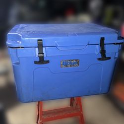 Trademark BLUE by blueCooler(tm)