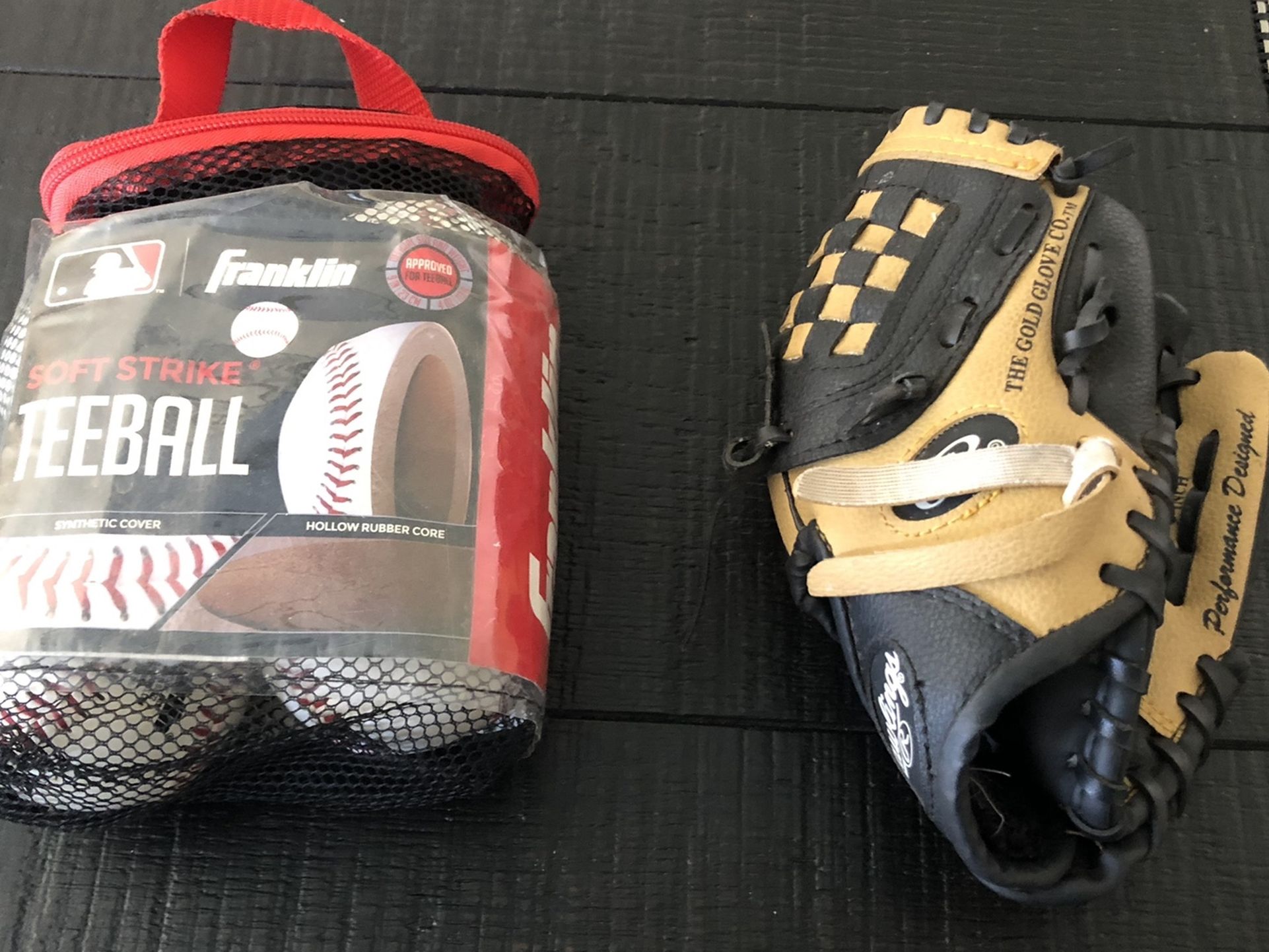 Rawlings Tee Ball Glove And Set Of Tee Ball Franklin Balls