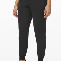 NWT Lululemon On the Fly 28” Jogger Woven Womens MSRP $118 Black this list is for size 2 