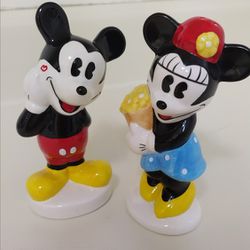 Disney Mickey And Minnie Salt And Pepper Shakers