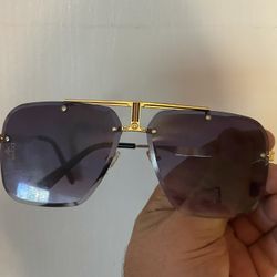Gucci Mens Shades 