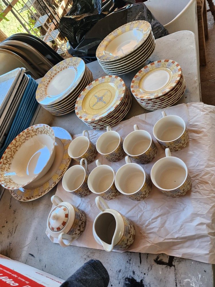 Pts Interiors Genuine Stoneware Barcelona Dishwasher And Microwave Save Dinnerware Set For 8 44pcs