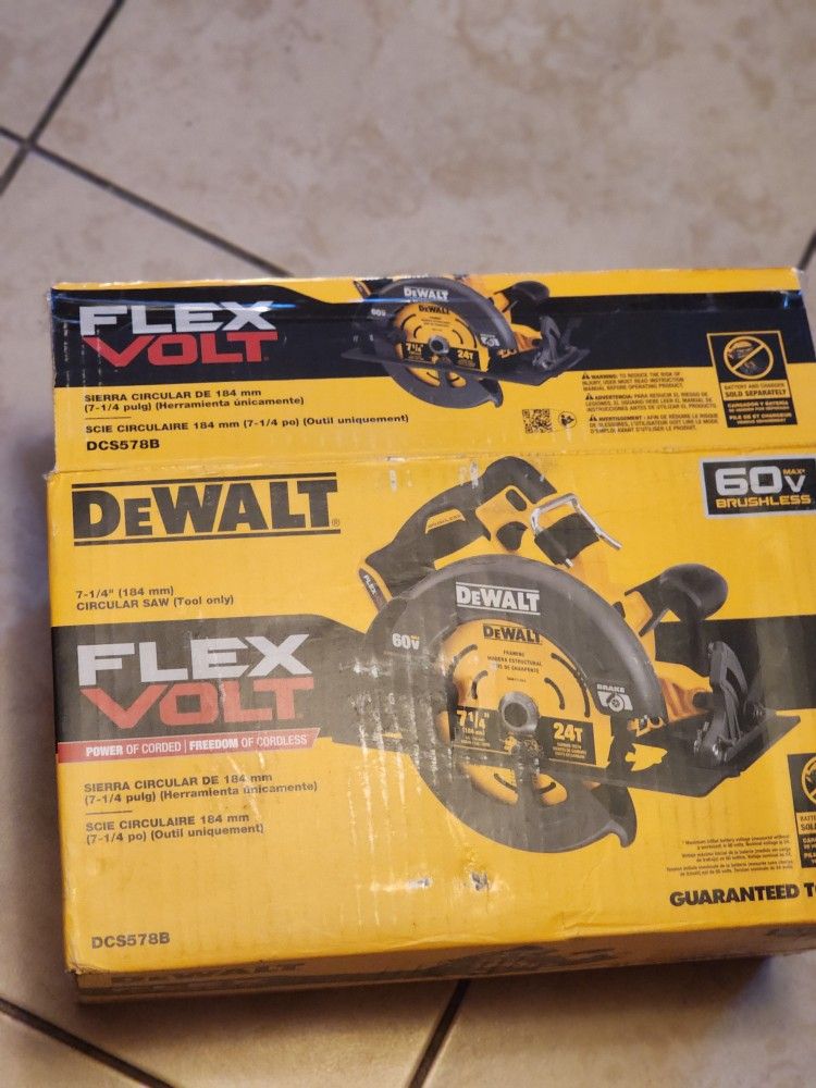 DEWALT
FLEXVOLT 60V MAX Cordless Brushless 7-1/4 in. Circular Saw with Brake (Tool Only)