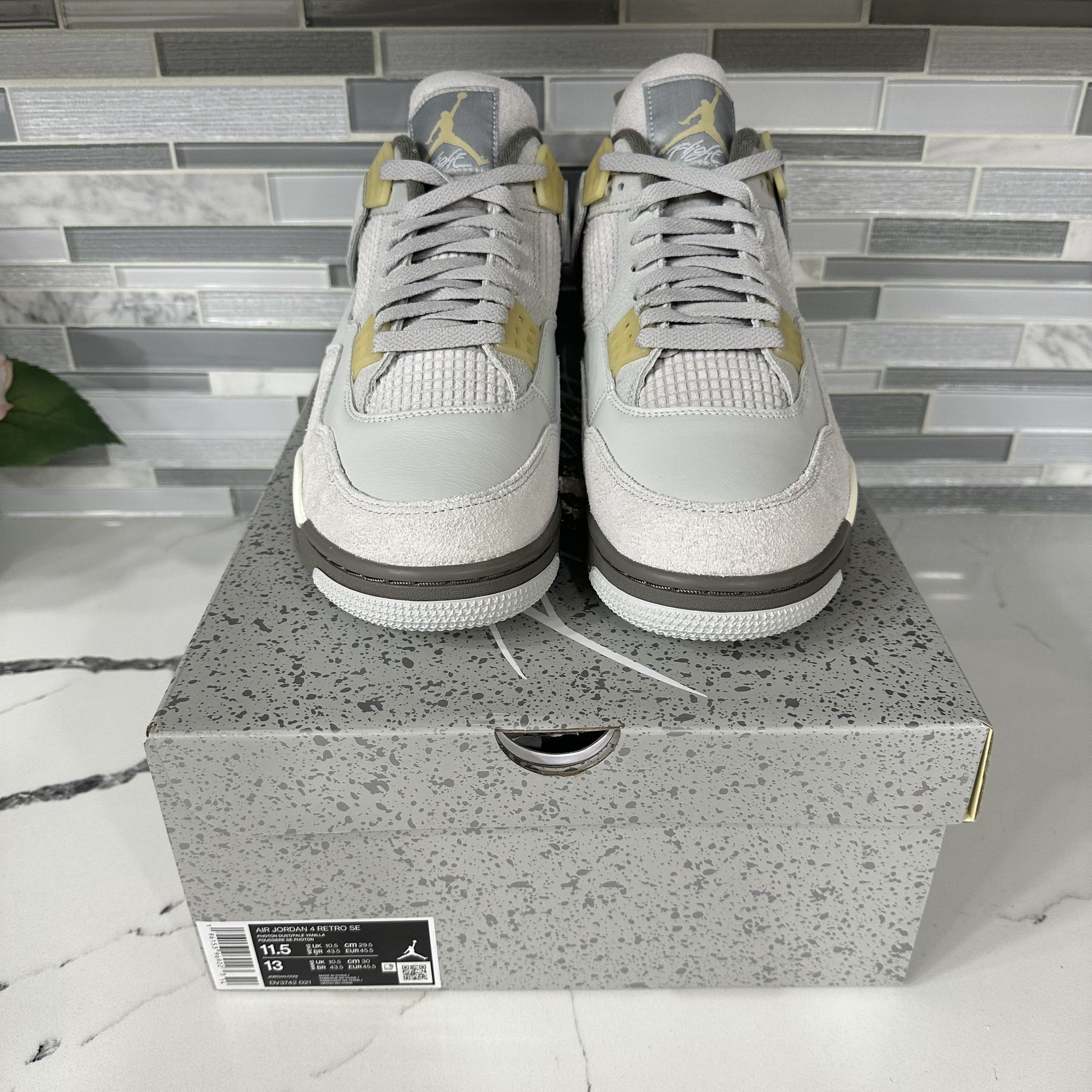 ? NIKE Jordan 4 Retro SE Craft Photon Dust |  Size 11.5M Air Jordan 4  main image 2