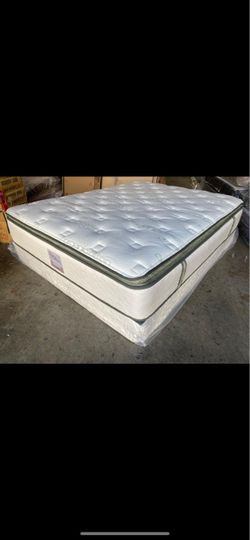 Queen organic elite superior hybrid cool gel memory Foamm pillow top 14inch Matres!