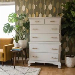 White Solid Wood Dresser