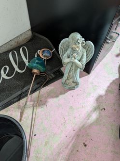 Angel Garden Statue with Garden Stakes