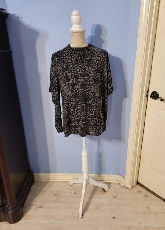 Cato Medium Womens Blouse