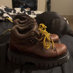 These are Dr. Martens Woodard (not Combs).
