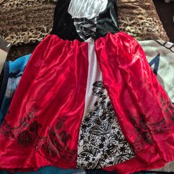 Costume
