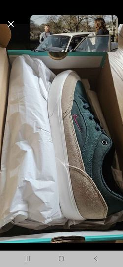 Nike sb malor shoes 10.5