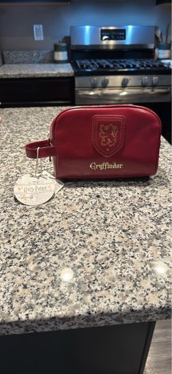 Gryffindor makeup bag