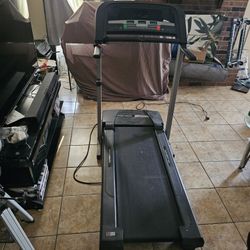 Treadmill 