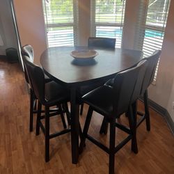 Hi Top Dining Table Set