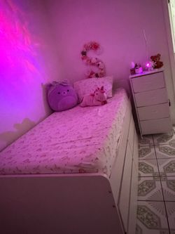 Twin bed
