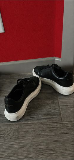 Mqueens size 10 1/2 men