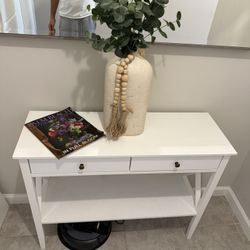 Front Entrance Table . 