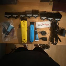 Babyliss Clipper With Trimmer And Guards 