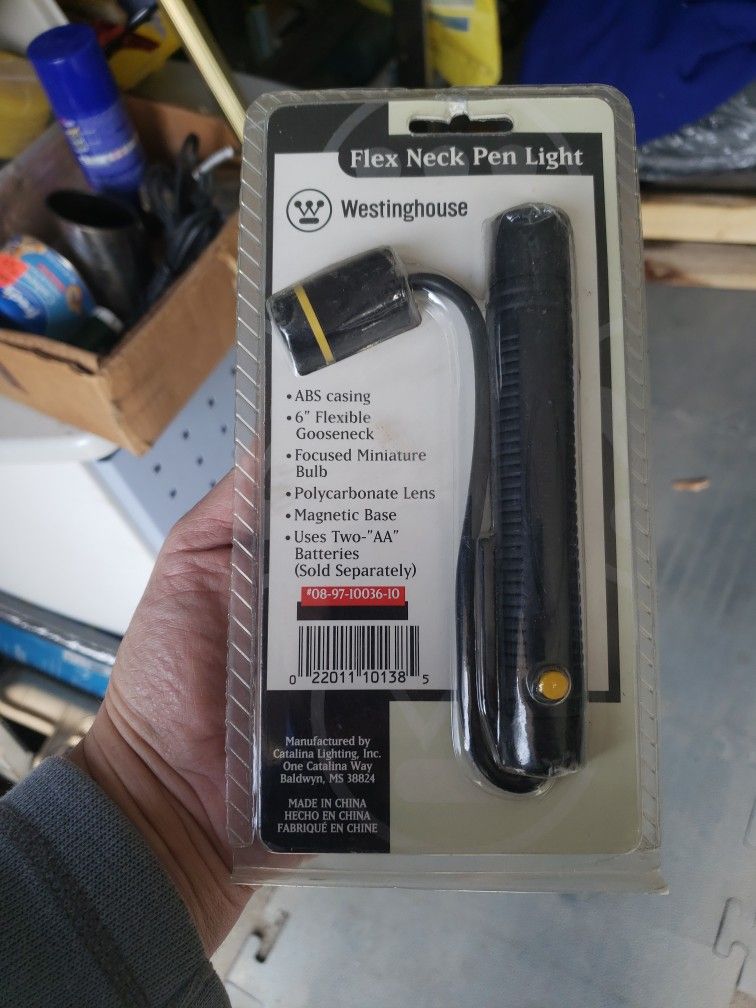 Flex Neck Pen Light By Westinghouse Magnetic Base