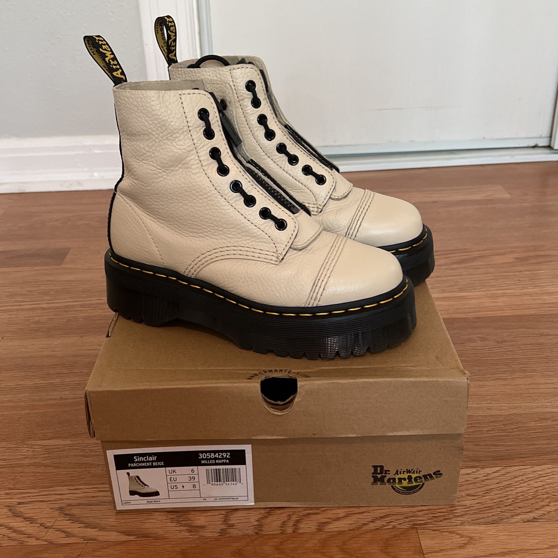 DrMartens Sinclair Parchment Beige UK 6