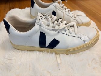 Veja Esplar White Navy Leather Sneakers