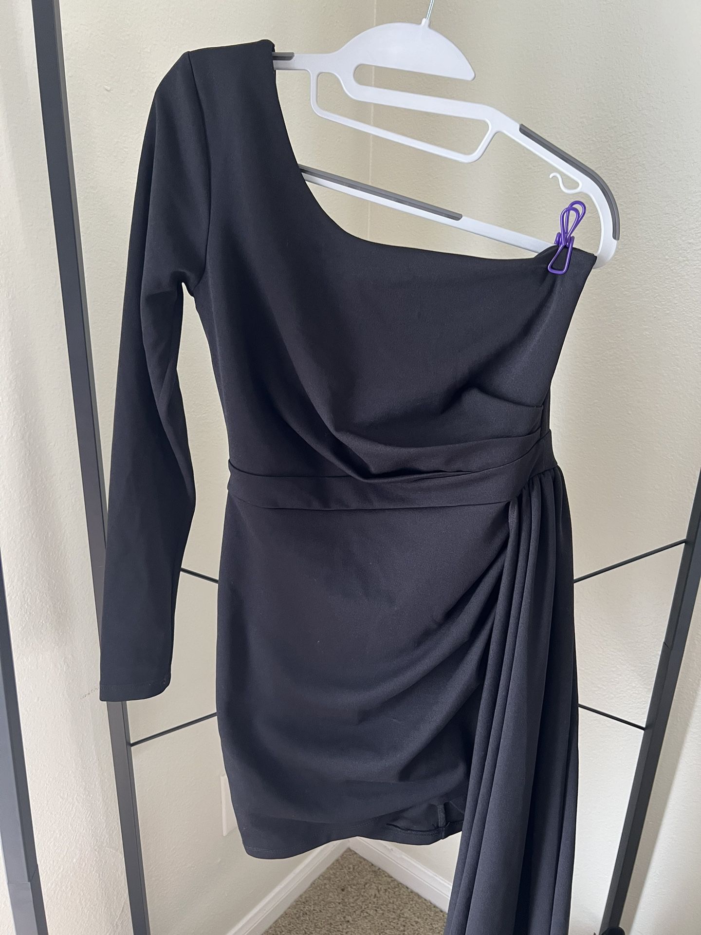 One Shoulder Draped Side Black Dress