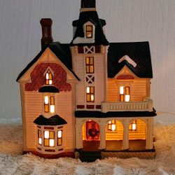 1997 Dickens Collectible Victorian Series Porcelain House