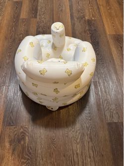 Inflatable baby seat