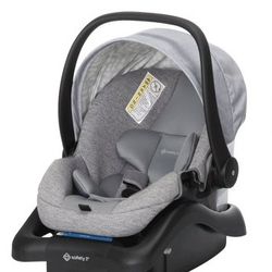 NEW Baby car seat with base