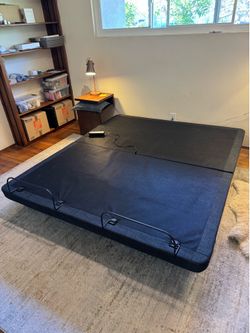 Cal king adjustment base
