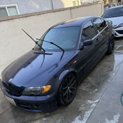 2004 BMW 330i