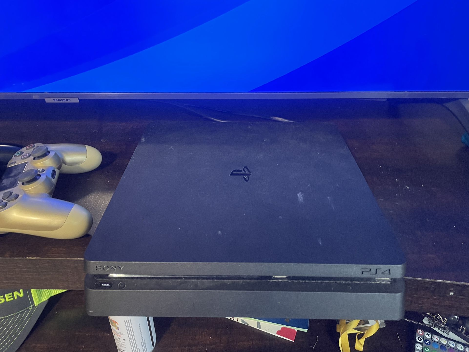 PS4