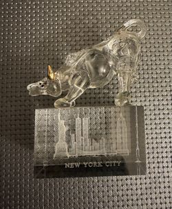 Wall Street Bull - Statue of Liberty - New York City - Twin Towers 3D Etched Glass - Paperweight 5” x 3” inches